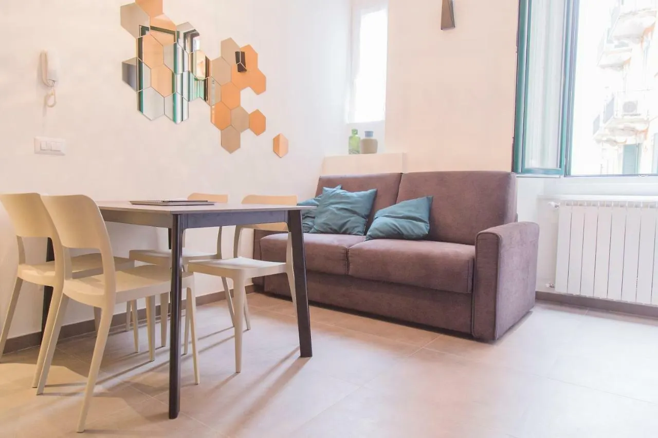 Brand New Apt In Porta Romana Milão 0*,  Itália