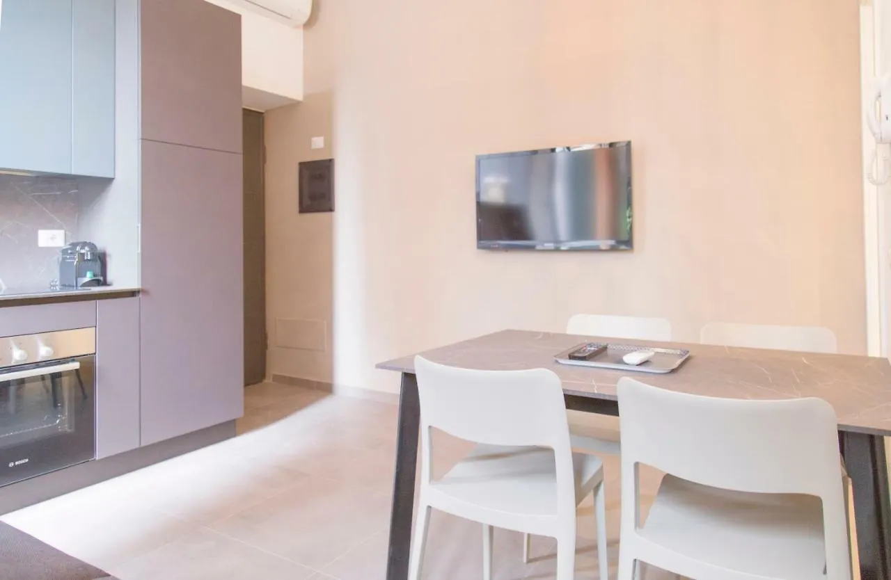 Brand New Apt In Porta Romana Milão 0*,